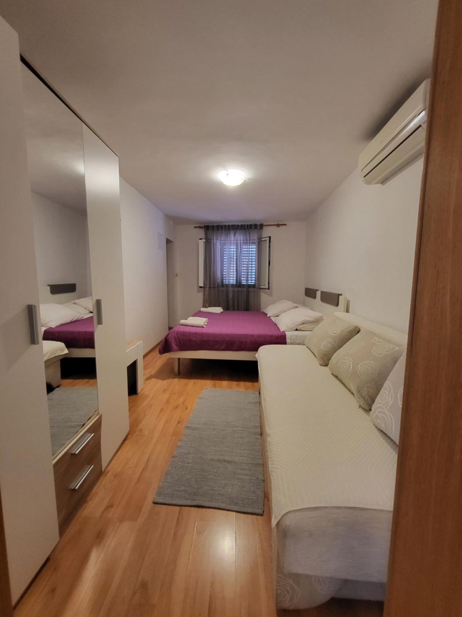 Guest Accomodation Žura Skradin Esterno foto