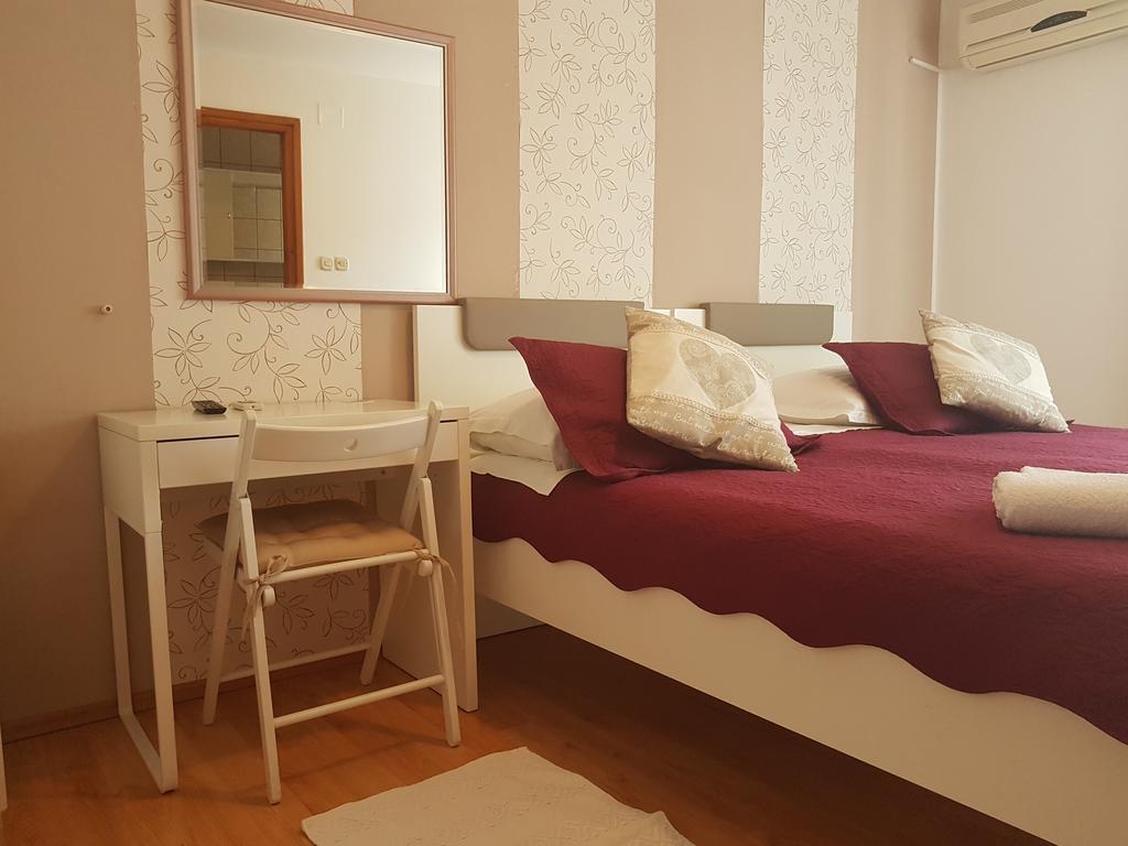 Guest Accomodation Žura Skradin Esterno foto